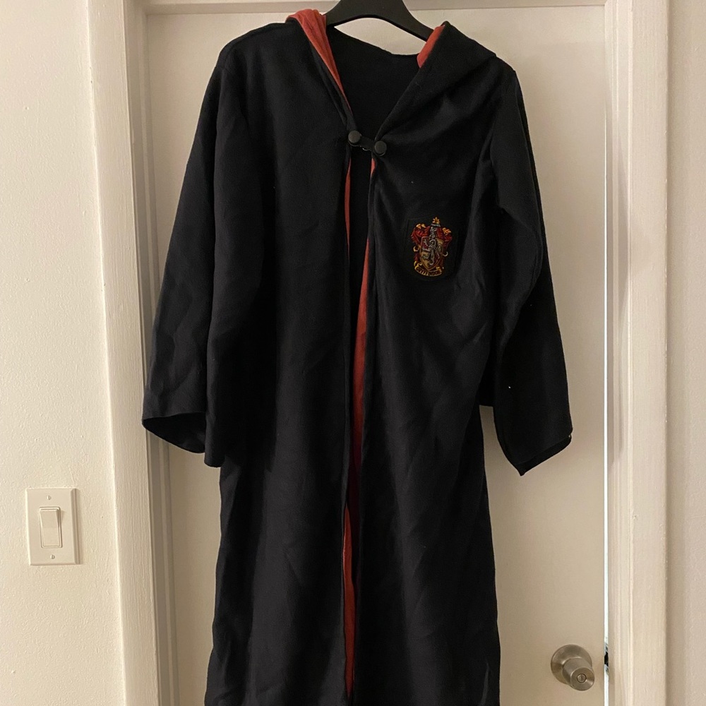 Harry Potter Gryffindor Robe one Size with tie Costume Halloween
